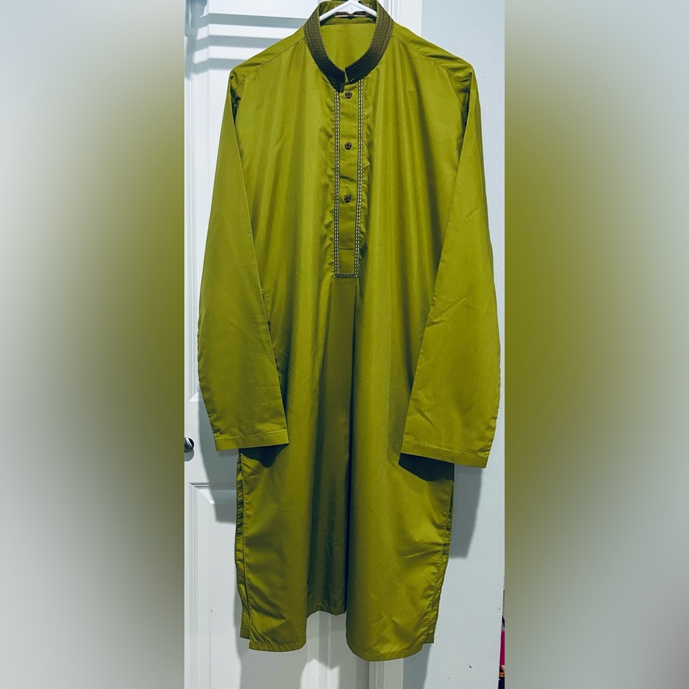 Men's Olive Green Casual Button Down Shirt